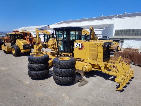Tyre handlers at site